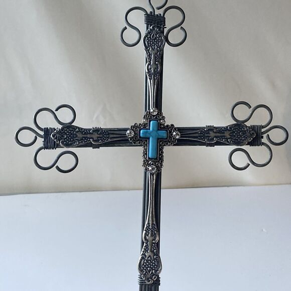 Vintage Southwestern Silver Tone Metal Crucifix Cross Wall Hanging Ornate 11X7 - Picture 12 of 12